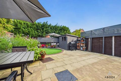 3 bedroom detached house for sale, Milne Avenue, Lichfield WS13