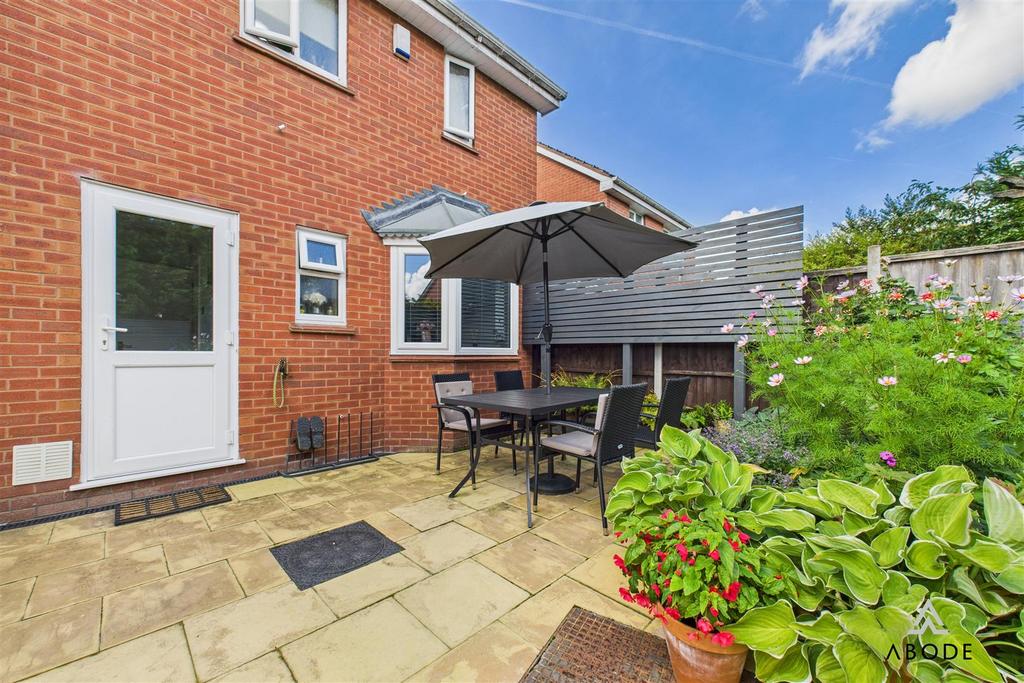 CAM03473 G0-PR0452-STILL034.jpg