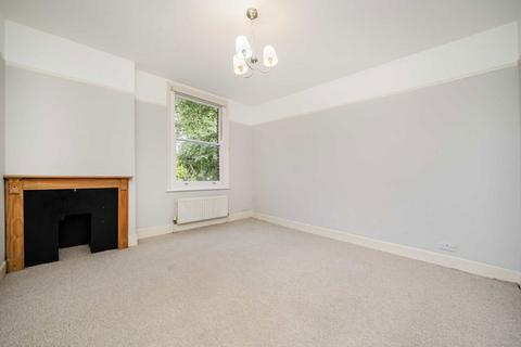2 bedroom flat for sale, Chiswick High Road, London W4
