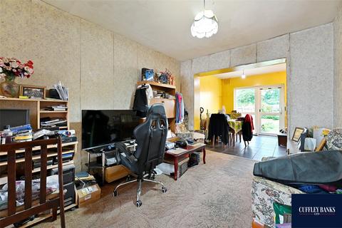 3 bedroom terraced house for sale, George V Way, Perivale, Middlesex, UB6