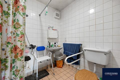 3 bedroom terraced house for sale, George V Way, Perivale, Middlesex, UB6