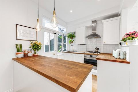 2 bedroom flat for sale, Glengall Road, London NW6