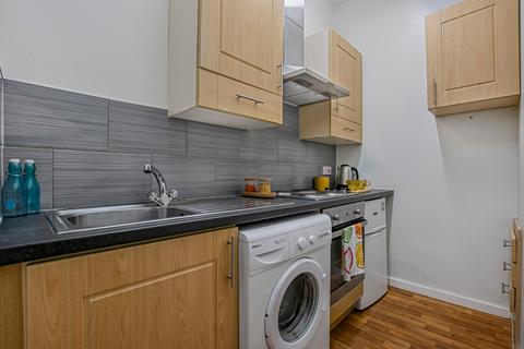 1 bedroom house to rent, BROOKFIELD ROAD, Leeds