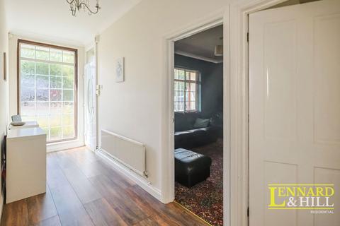 undefined, Sandy Lane, Chadwell St Mary RM16