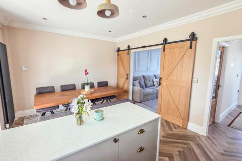 3 bedroom semi-detached house for sale, Essex Road, Romford, RM7