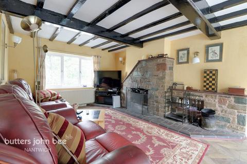 4 bedroom detached house for sale, Common Lane, Betley