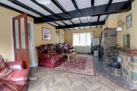 4 bedroom detached house for sale, Common Lane, Betley