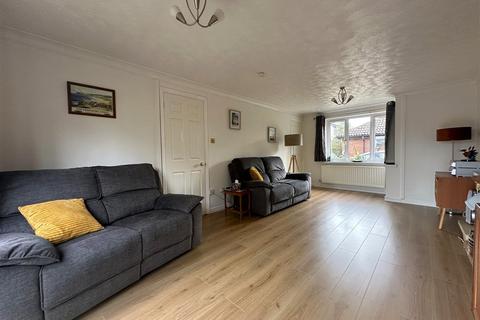 4 bedroom detached house for sale, Provis Mead, Chippenham
