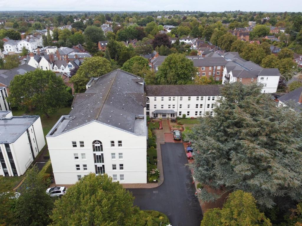 7 Oakfield House CV32-2.jpg