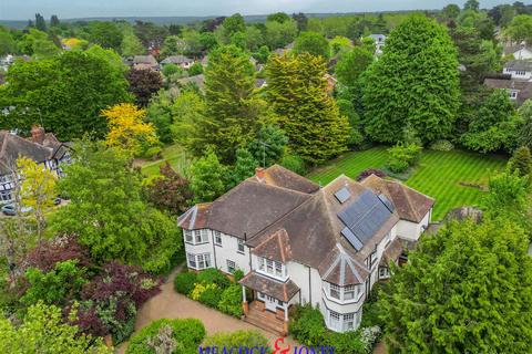 6 bedroom detached house for sale, Greenway, Hutton Mount, Brentwood