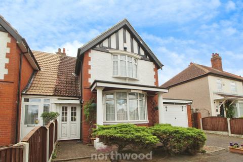 3 bedroom semi-detached house for sale, The Grove, Doncaster DN2
