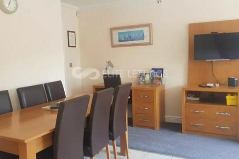 3 bedroom apartment to rent, Christchurch Road, Bournemouth BH1