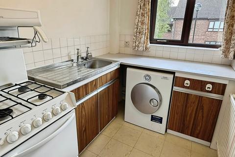 1 bedroom flat for sale, St Pauls Close, Oadby, LE2