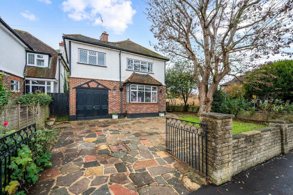 RUTHERWYKE CLOSE, 24- (1).jpg