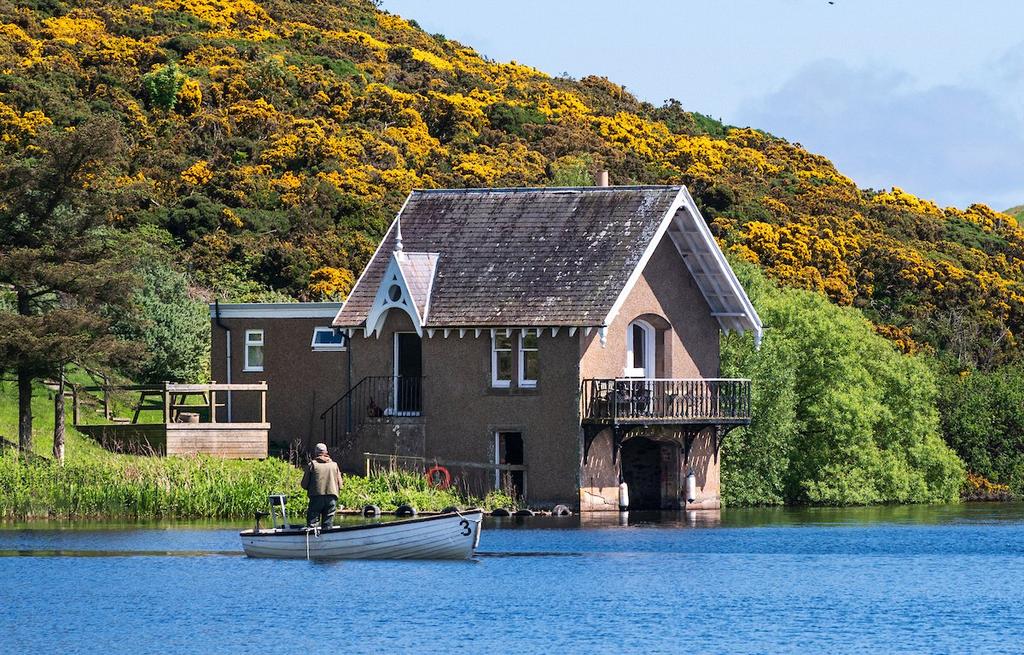 Lochside Cottage