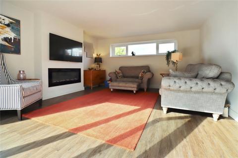 46 Ashfield Park, Whickham, Newcastle Upon Tyne, NE16 4SQ