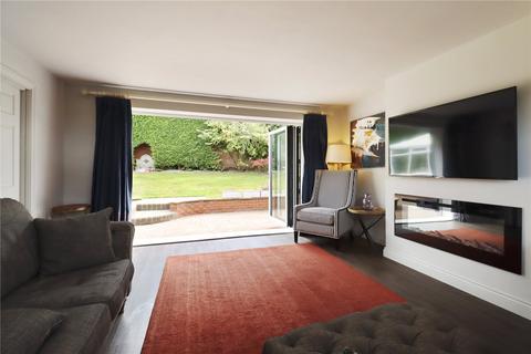 46 Ashfield Park, Whickham, Newcastle Upon Tyne, NE16 4SQ