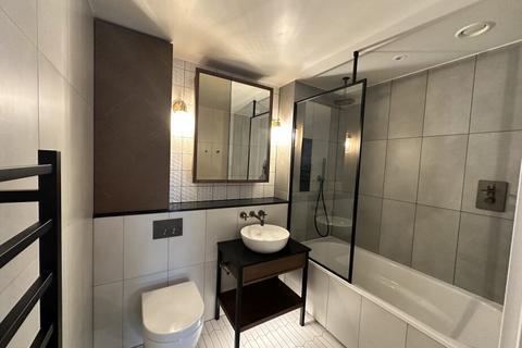 1 bedroom apartment for sale, Emery Wharf, London Dock, Wapping, E1W