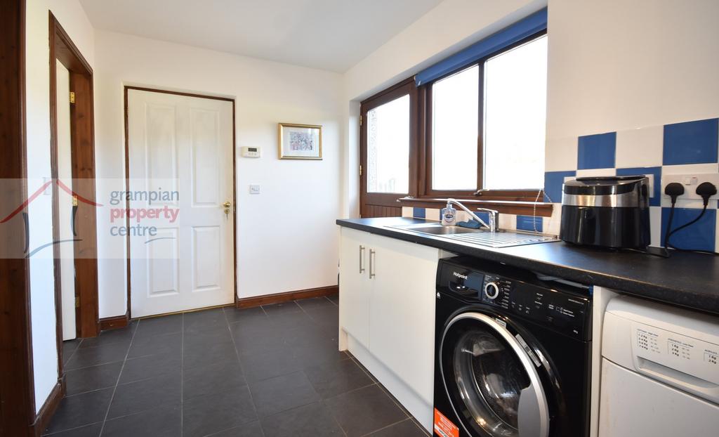 Utility room .JPG