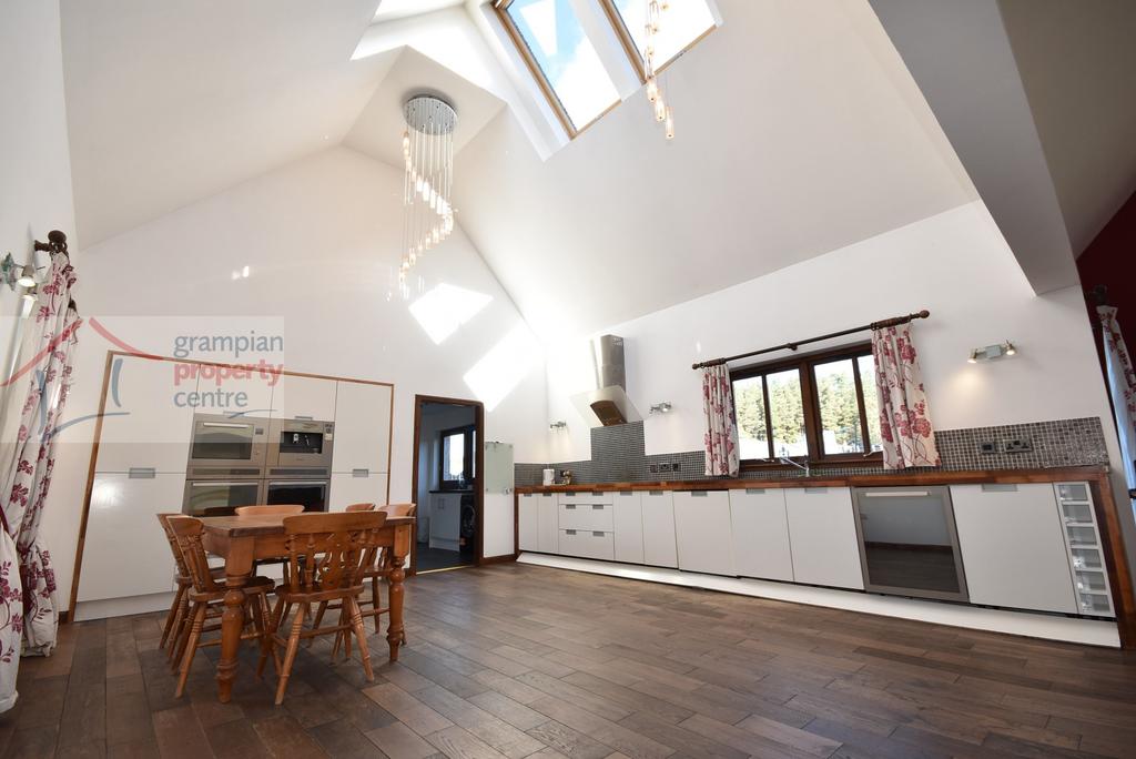 Kitchen .JPG