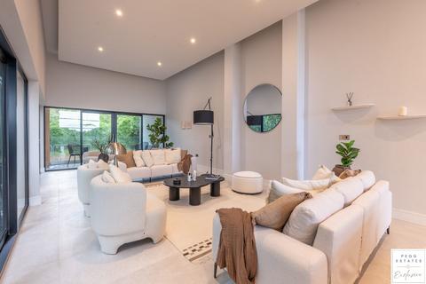 4 bedroom detached house for sale, Southshore, Seaton