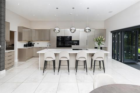 undefined, The Beeches, Birkenshaw, Bradford