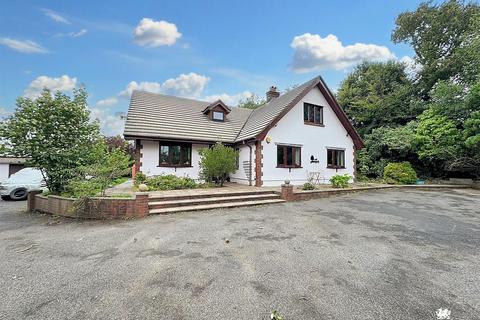 4 bedroom property with land for sale, Heol Ddu, Ammanford