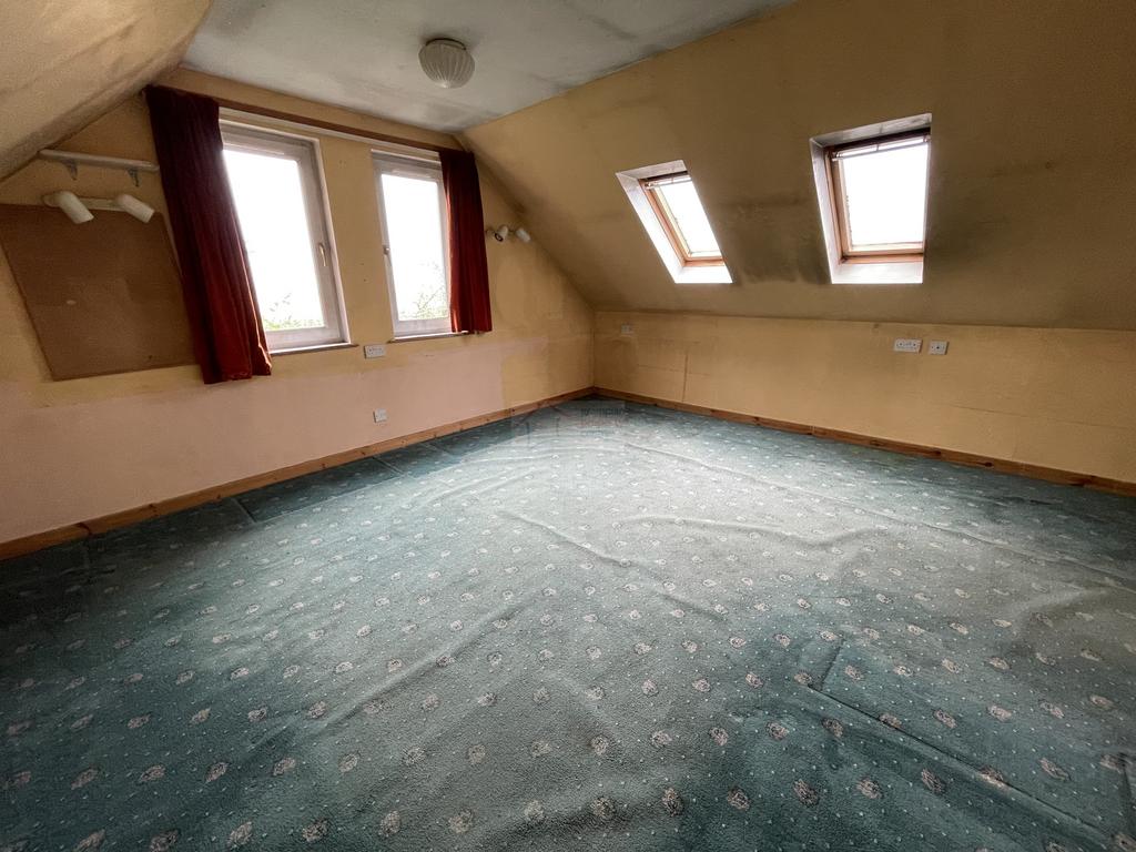 Bedroom 3.JPG