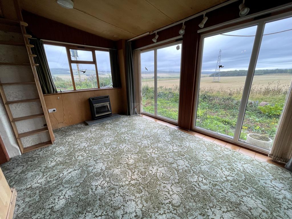 Sun Room b.JPG