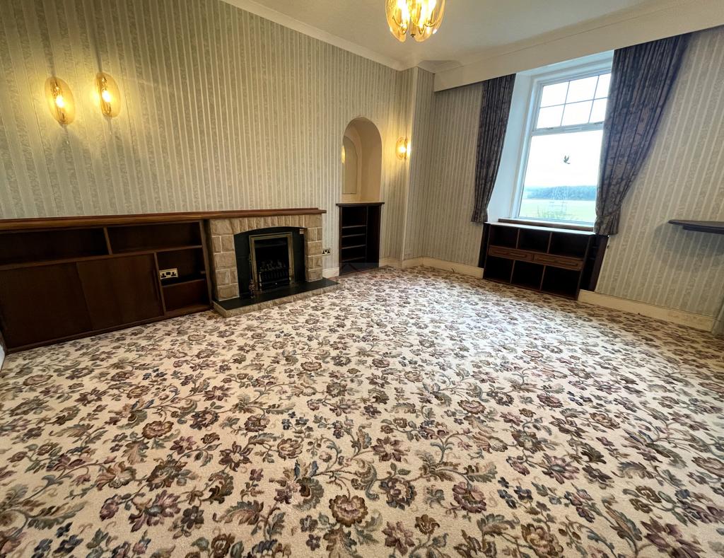 Lounge a.JPG