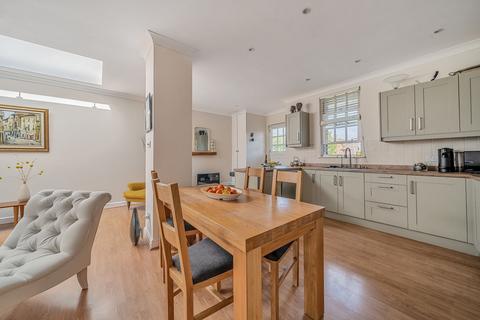 2 bedroom apartment for sale, Duck Lane, Green Court Duck Lane, GU29