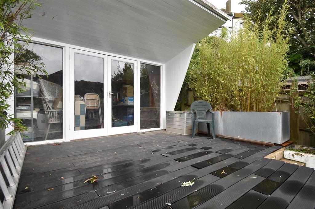 Garden studio