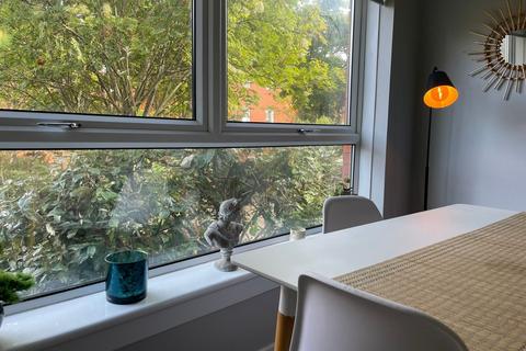 2 bedroom flat to rent, Buccleuch Street, Glasgow G3