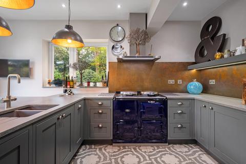 5 bedroom house for sale, Old Wokingham Road, RG40