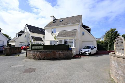 La Rue Sara, Jersey JE3