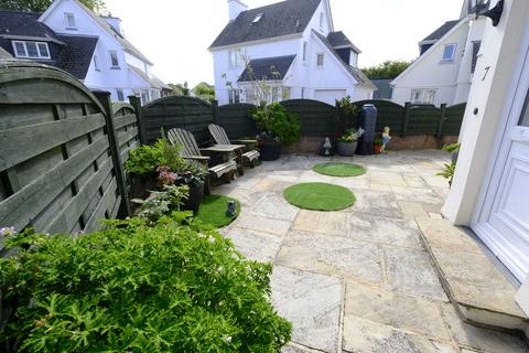 4 bedroom detached house for sale, La Rue Sara, Jersey JE3