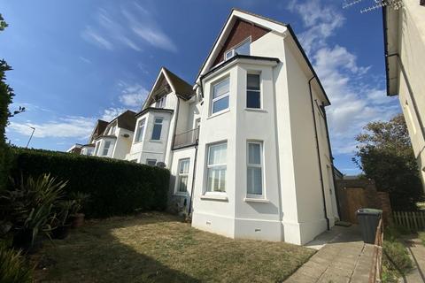 2 bedroom flat for sale, Claremont Road, Seaford