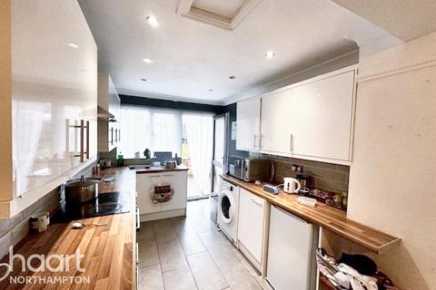 3 bedroom terraced house for sale, Peverels Way, Northampton