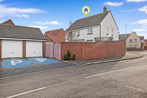 4 bedroom detached house for sale, Codling Road, Evesham WR11