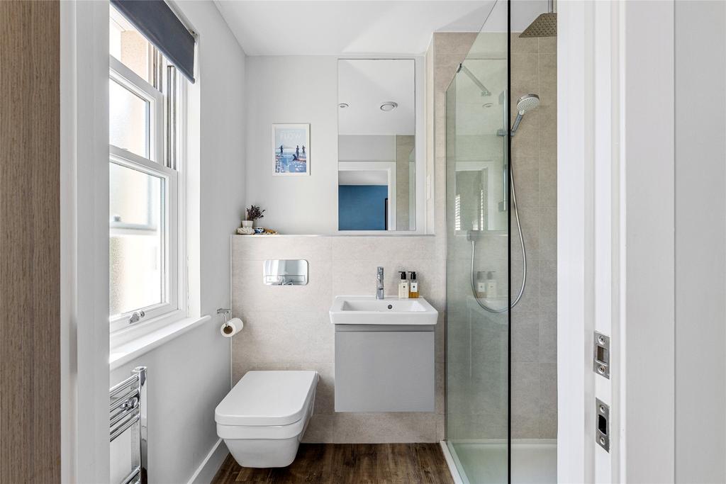 Ensuite