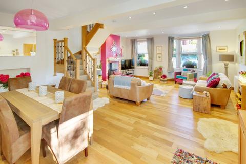 undefined, Town Hill, Lingfield, RH7