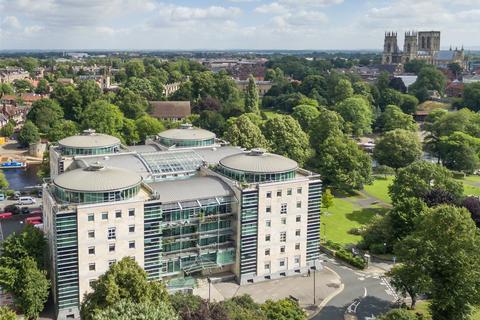 2 bedroom apartment for sale, Leeman Road, York, North Yorkshire, YO26