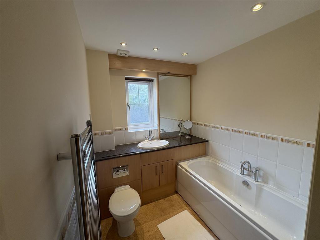 Main bathroom