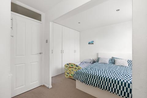 undefined, Rutland Court, Caveside Close, Chislehurst, BR7