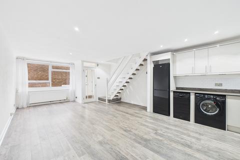 2 bedroom maisonette for sale, Rutland Court, Caveside Close, Chislehurst, BR7