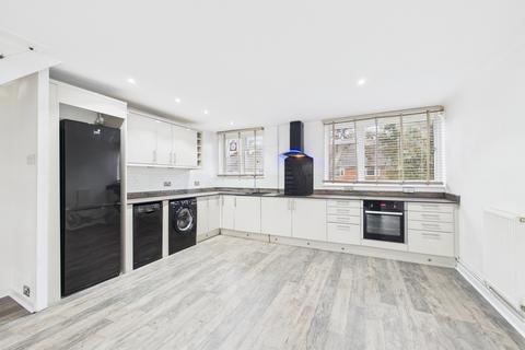 2 bedroom maisonette for sale, Rutland Court, Caveside Close, Chislehurst, BR7