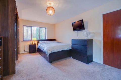 73 Avenue Road, Leicester, LE2 3EA