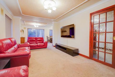73 Avenue Road, Leicester, LE2 3EA
