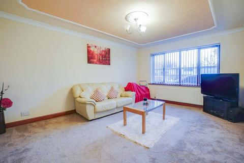 73 Avenue Road, Leicester, LE2 3EA