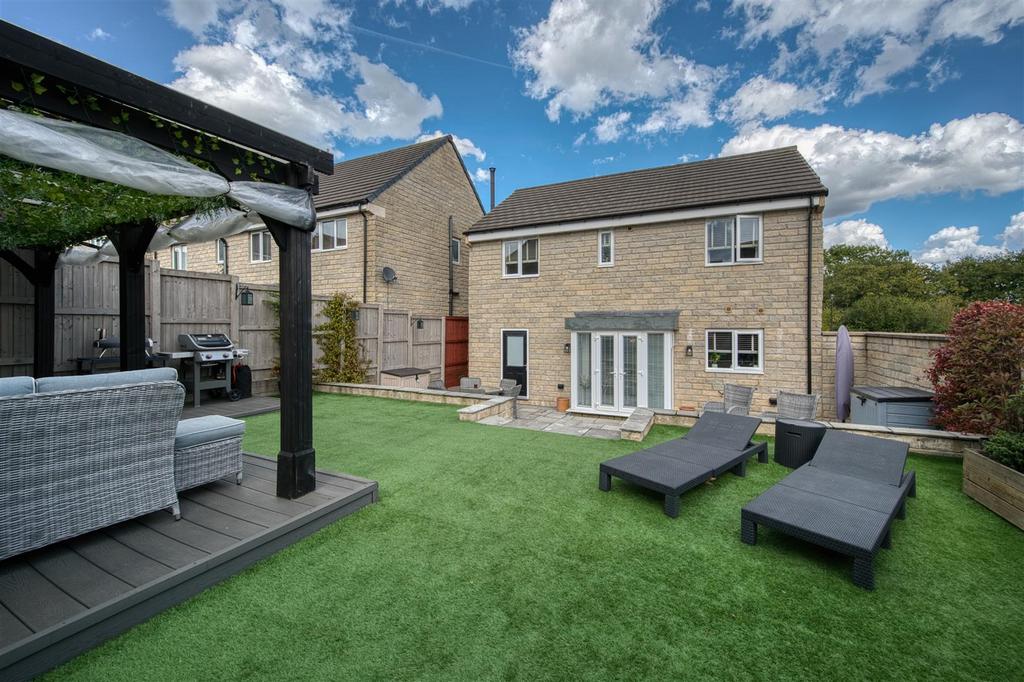 Rear of the home and lawn.jpg